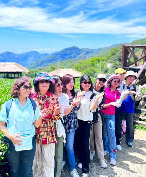 欣賞優遊吧斯阿里山鄒族文化部落園區之美