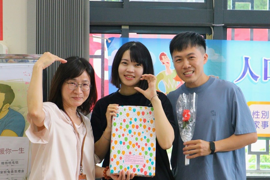 恭喜夫妻檔默契大考驗闖關成功